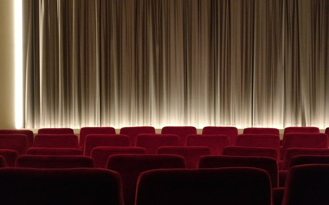 After the COVID-19, cinemas remain key places to discover or rediscover classic films. © Sabina Lange | Pixabay